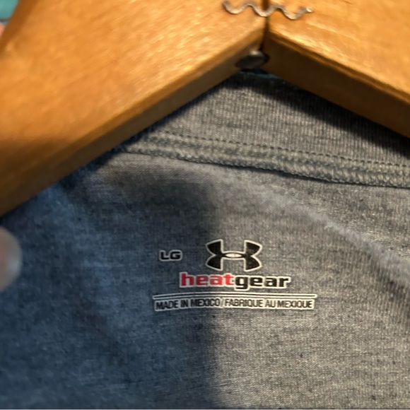 Long Sleeve Under Armour Shirt - Heat Gear - Men’s LARGE - Picture 9 of 15